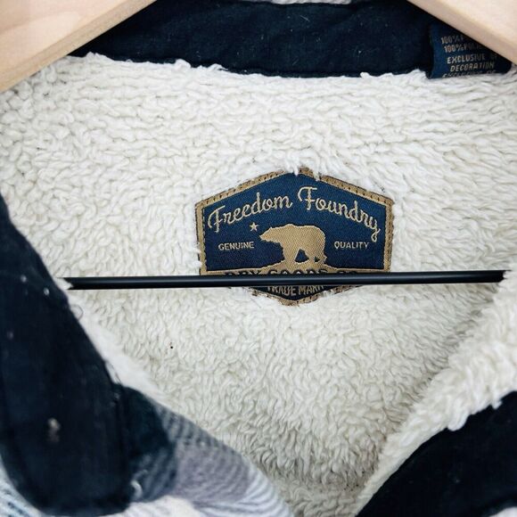 Freedom Foundry Shacket Men's Large Gray Sherpa Lined Button Up Flannel - Picture 3 of 5